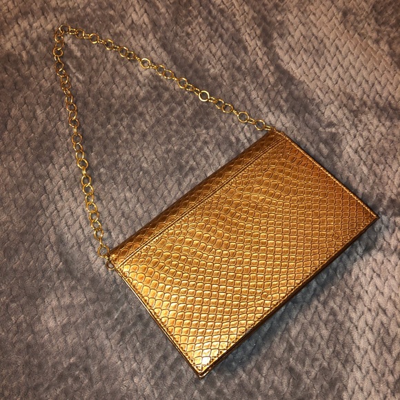 Goldtone Bellini Purse B11 - Picture 2 of 8